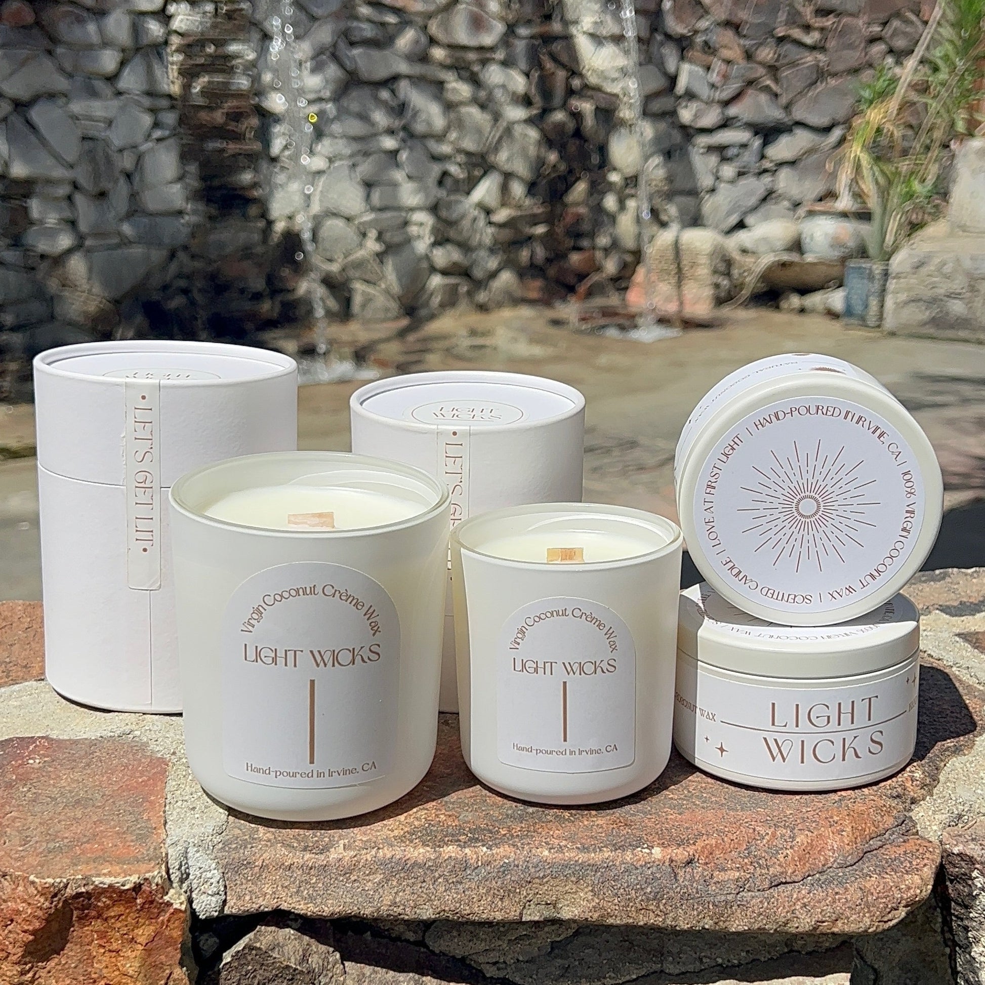 Enhance your space with this explicitly sweet peach + apricot fragrance, paired with vanilla to fill any room with it's subtle sweet tones.  Top: Grapefruit, Green Foliage Middle: Peach, Apricot, Muguet Base: Vanilla Bean